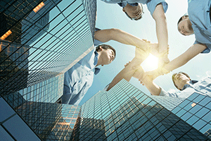 仁和·多美源宫颈疾病筛查公益活动——关爱女性健康，从关注宫颈癌开始